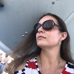 Meet your Posher, Valerie